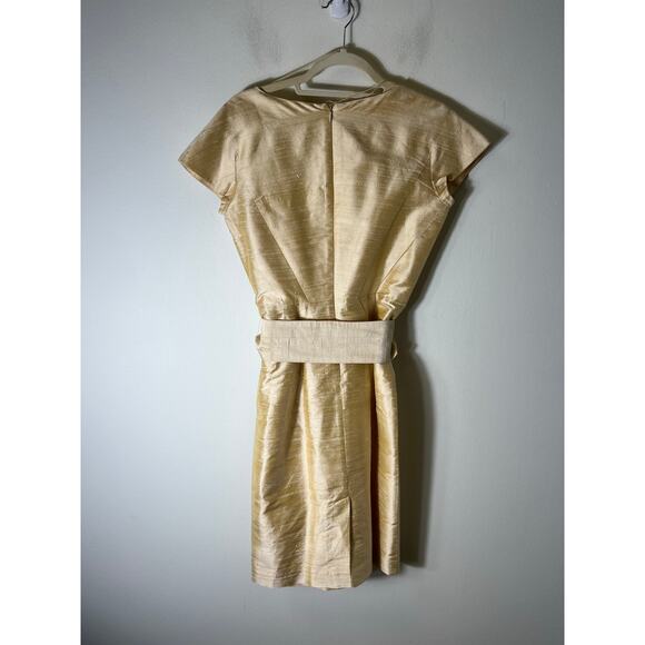 Donna Morgan Butter Yellow Silk Cap Sleeve V Neck SPecial Occasion Dress Sz 8 - Picture 2 of 3